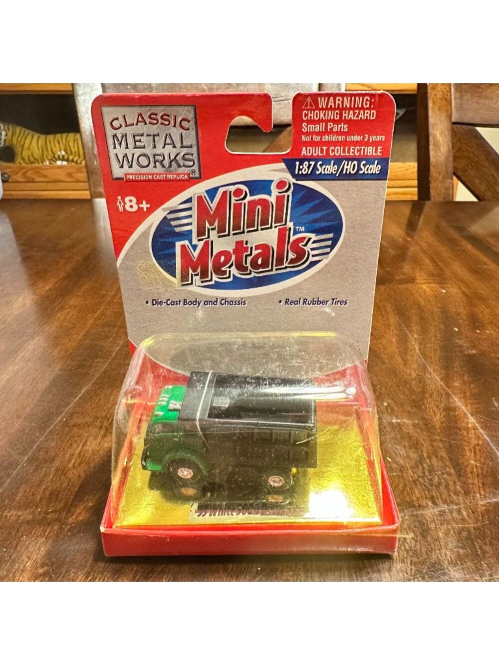 Classic Metal Works Mini Metals 1:87 Scale 53 White 3000 Dump Truck
